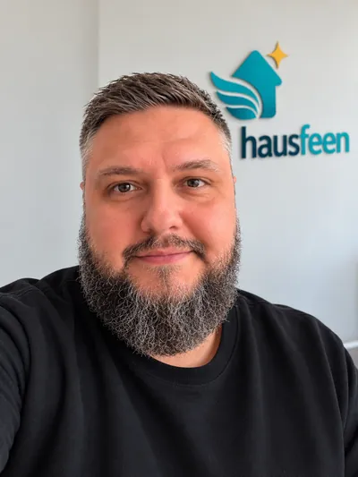 Almir Salehagic, Gründer von hausfeen
