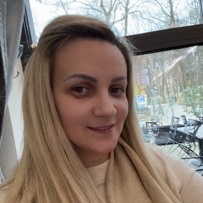 Ivana — Hausfee Wien